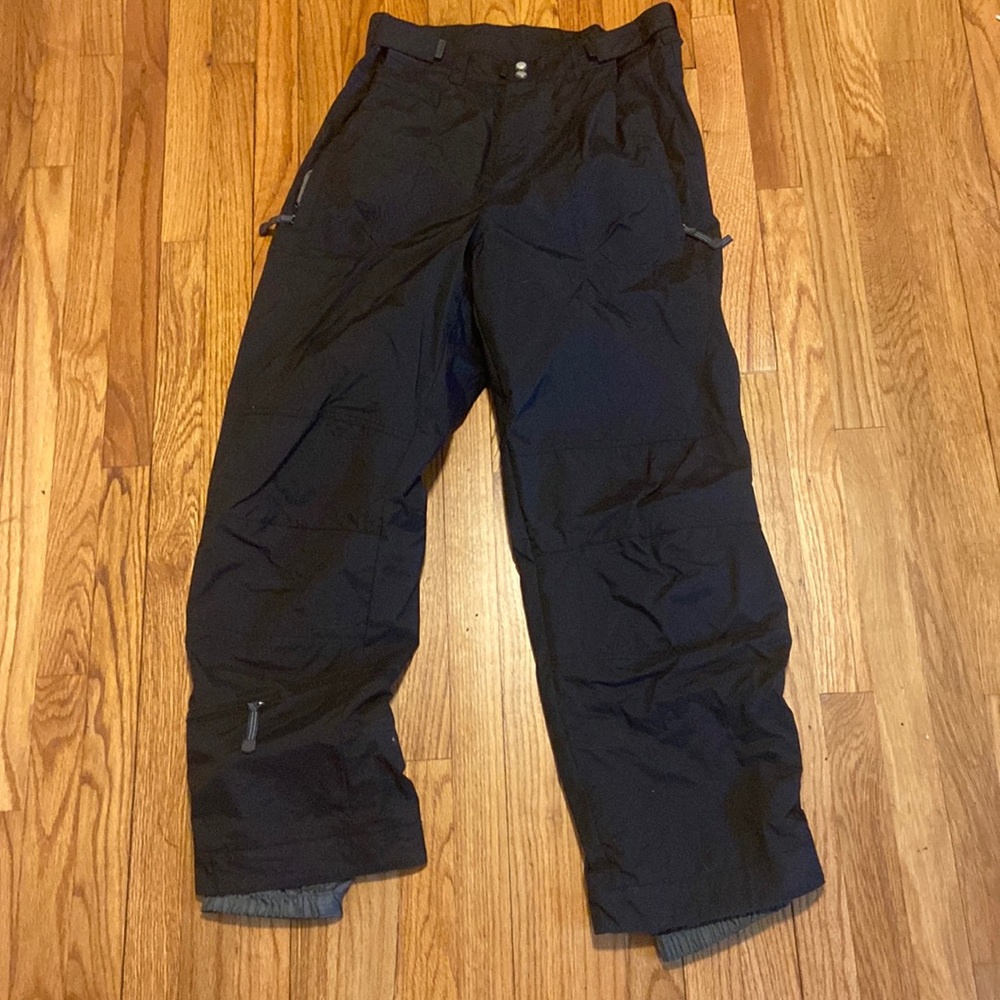Black size large snow pants